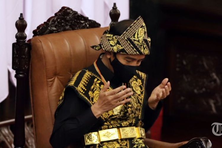 Presiden Joko Widodo saat berdoa disela-sela acara sidang Tahunan MPR dan Sidang bersama DPR-DPD di Komplek Parlemen, Senayan, Jakarta Pusat, Kamis (14/8/2020).
