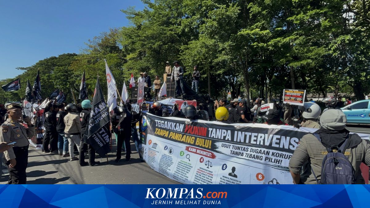 Didemo Massa, Kejati Jatim Minta Dukungan Jaga Integritas Usai Temuan Emas-Uang Diduga Terkait Oknum Jampidsus