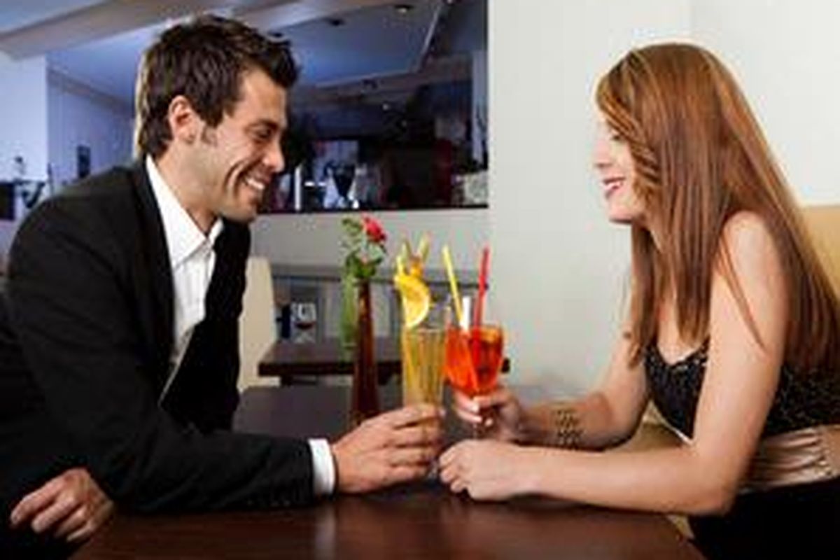 Ingat kembali masa kencan pertama, untuk menumbuhkan kembali afeksi pada hubungan pasangan menikah yang mulai terasa hambar.