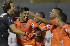 Kiper Klub Peru Gagalkan Empat Penalti dan Cetak Satu Gol