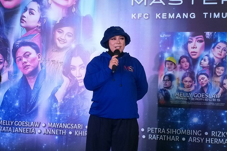 Penyanyi Melly Goeslaw saat konferensi pers peluncuran album Masterpieces di kawasan Kemang, Jakarta Selatan, Senin (21/3/2022).