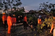 Angin Kencang Terjang Madiun, 31 Rumah Rusak dan Akses Jalan Tertutup