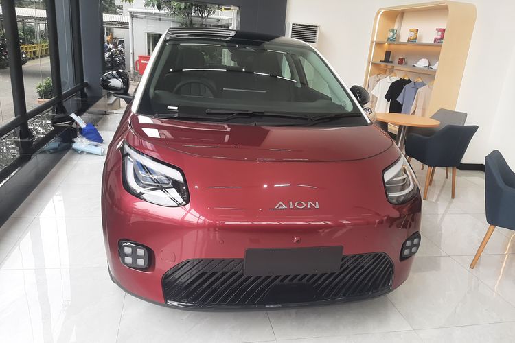 Mobil Listrik Terjangkau Aion UT Siap Debut di GIIAS 2025