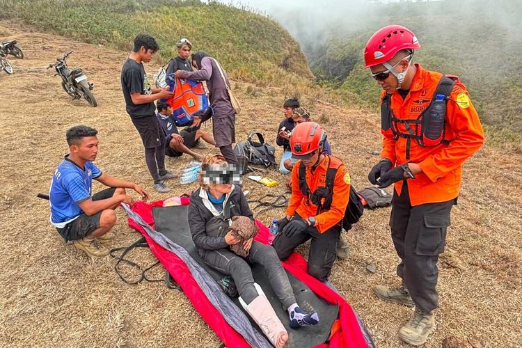 Pendaki Asal Perancis Terpeleset Saat Turun Gunung Rinjani, Dievakuasi Tim Gabungan