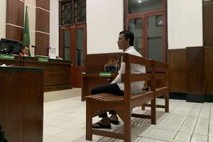 Edarkan Rokok Ilegal Ratusan Juta Rupiah, Warga Wiyung Surabaya Didakwa Langgar UU Cukai