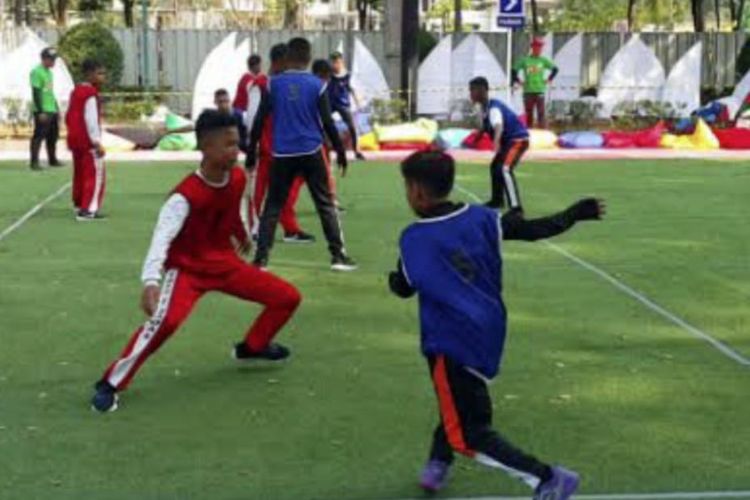 Ratusan pemuda dari seluruh Indonesia bakal ikut dalam Pekan Olahraga Tradisional Tingkat Nasional (Potradnas) IX 2023. Potradnas dijadwalkan berlangsung di Open Space Gallery Linggarjati, Kuningan, Jawa Barat pada 12-15 Juni 2023.