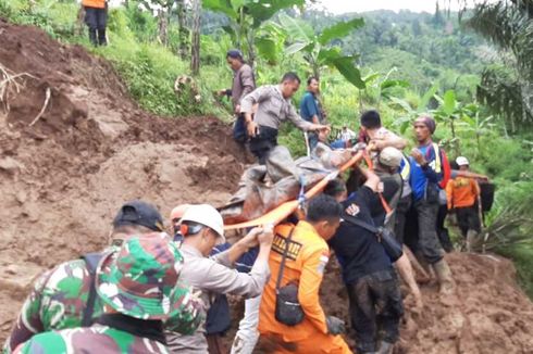 Longsor di Talegong Garut, 1 Warga Tewas Tertimbun dan 31 Orang Mengungsi