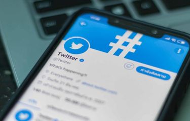 Ilustrasi akun Twitter