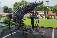 Melihat Monumen Dua Tugu Udang Berbahan Knalpot Brong di Cirebon