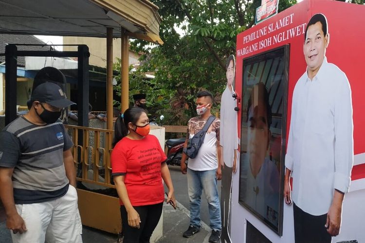 The PDI-P candidate couple for mayor and deputy mayor, Gibran Rakabuming Raka-Teguh Prakosa, used a virtual box as an online campaign medium for the Pilkada Solo 2020.