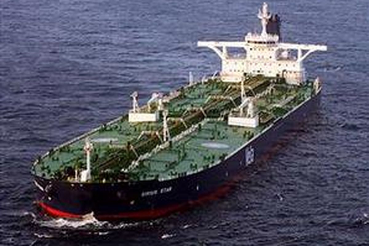 Kapal tanker Sirius Star milik Arab Saudi akhirnya dibebaskan perompak Somalia, Jumat (9/1).