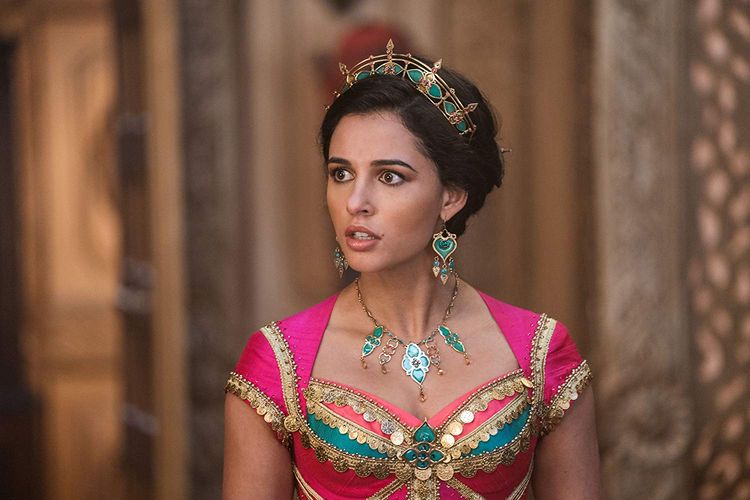 Naomi Scott, pemeran Princess Jasmine, dalam live-action Aladdin.