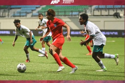 Berhias Gol dari Tengah Lapangan, Timnas Putri Indonesia Bekuk Singapura