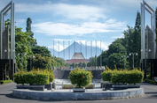 Beasiswa S1 UGM bagi Maba 2026, Bebas UKT 8 Semester dan Biaya Hidup