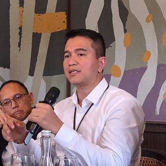 Corporate Secretary BTN Ramon Armando saat media briefing di Jakarta, Senin (22/12/2025).