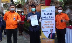 Salurkan Bansos Tunai di Bali, Kemensos Harap Bisa Tepat Sasaran
