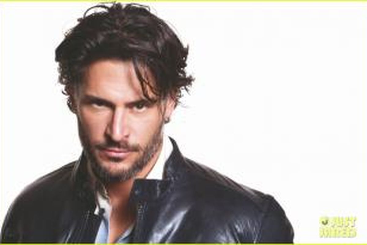 Joe Manganiello, aktor Hollywood pemeran manusia serigala dalam film True Blood, menginvestasikan uangnya sebesar 1,8 juta dollar AS untuk rumah mewah di Hollywood Hills.