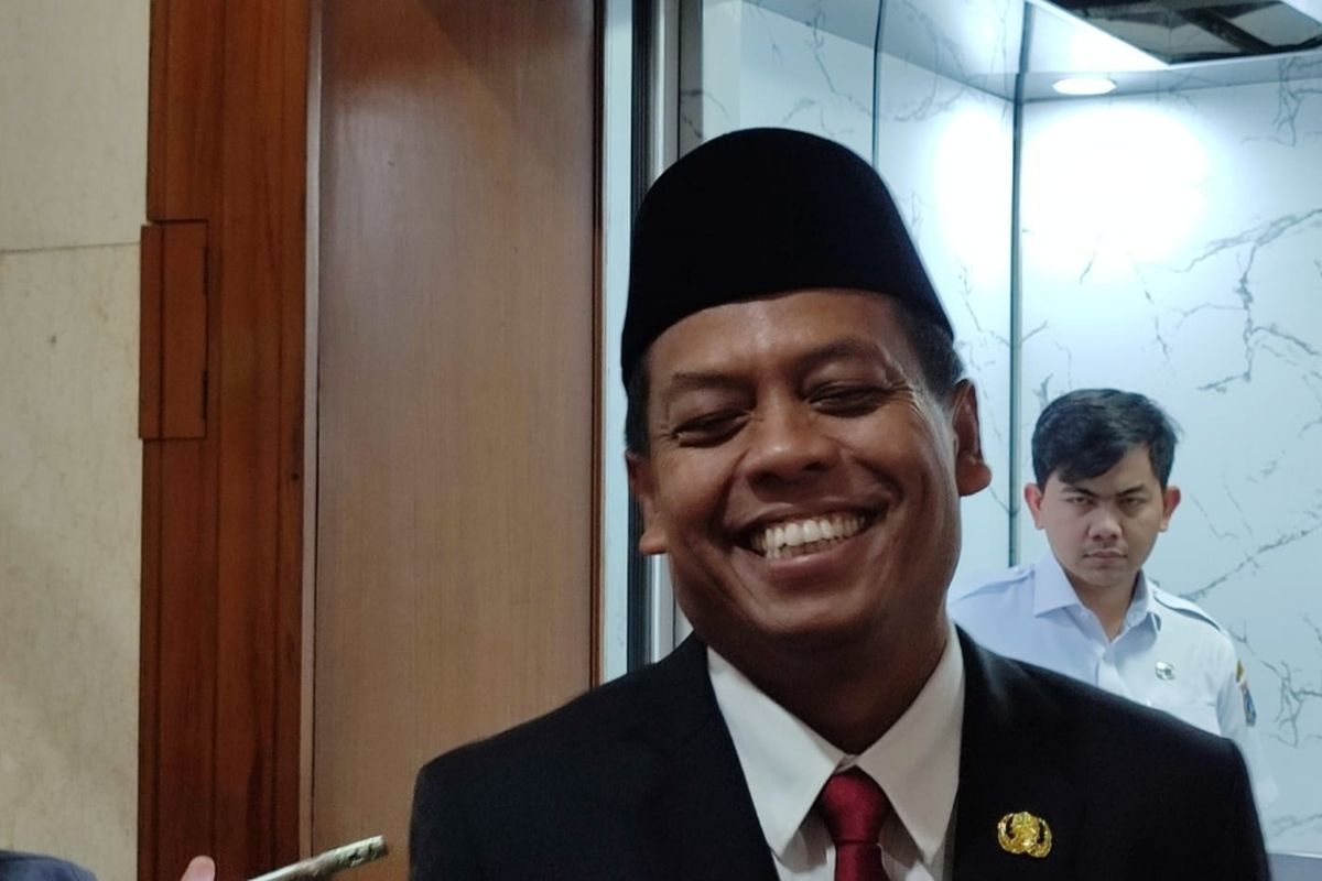 Sekretaris Daerah (Sekda) DKI Jakarta, Joko Agus Setyono saat berbincang soal pemudik yang membawa saudara saat kembali ke Jakarta. Pernyataan itu disampaikan Joko saat berada di Balai Kota DKI Jakarta, Rabu (12/4/2023). 