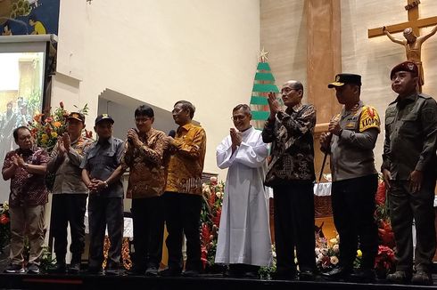 Hadiri Misa Natal di Gereja Kotabaru, Mahfud Minta Jemaah Doakan Indonesia Tetap Bersatu