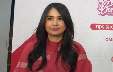 Artis Putri Titian ketika ditemui di kawasan Fatmawati, Jakarta Selatan setelah menjadi pembicara di sebuah talk show, Minggu (28/5/2023).