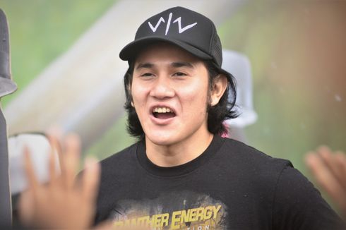 Vino G Bastian: Waktu Papa Riset Wiro Sableng Saya Tahunya Jalan-jalan   