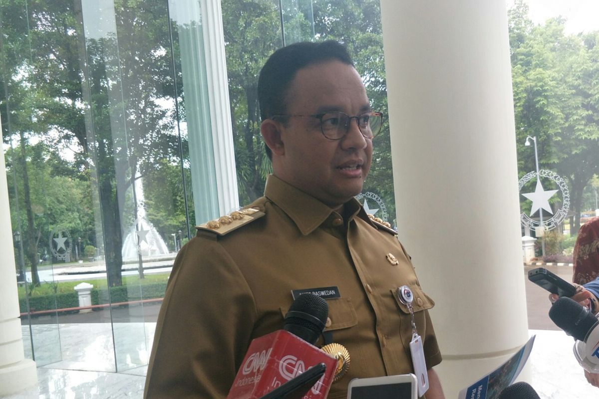 Gubernur DKI Jakarta Anies Baswedan di Kantor Wakil Presiden, Jakarta, Senin (11/3/2019)