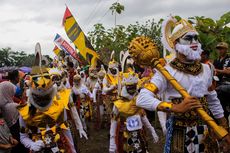 Ratusan Hanoman Ramaikan Kendalisada Art Festival