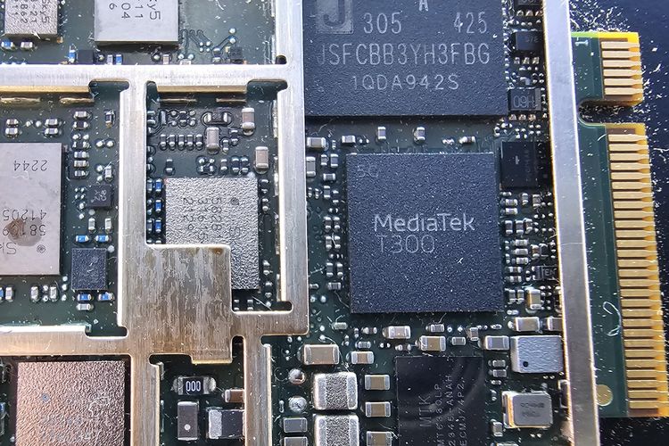 Platform MediaTek RedCap T300 adalah chip yang dirancang untuk mendukung berbagai jaringan nirkabel, termasuk 5G, LTE, dan NR-FR1. Platform ini diperkenalkan dalam ajang Mobile World Congress 2024 (MWC 2024) di Barcelona, Spanyol, Senin (26/2/2024) waktu setempat.