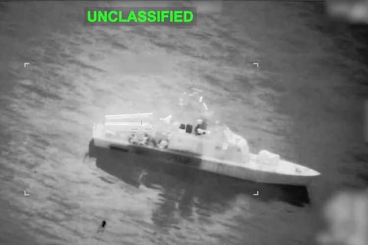 Militer AS Klaim Bakal Bersihkan Ranjau di Selat Hormuz, Seberapa Bahaya Ancaman Ini?