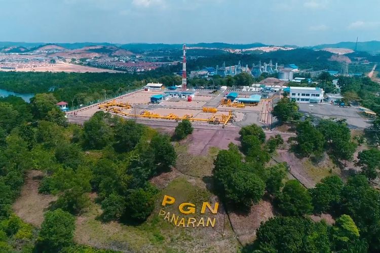 PT PGN Tbk menyalurkan tambahan volume gas bumi ke pembangkit listrik PT Pelayanan Listrik Nasional (PLN) Batam,Kepulauan Riau (Kepri). Volume pemakaian gas buminya kurang lebih sebesar 10 BBTUD atau setara dengan 8 juta liter BBM per bulan.
