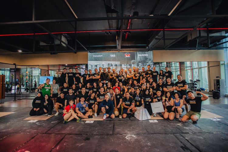 Para peserta Kejuaraan Asia Terbuka Paradigm Fitness ke-5.