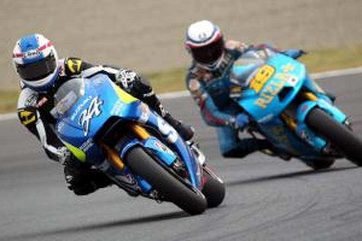 Kevin Schwantz dan Franco Uncini mendemonstrasikan penampilan sepeda motor di Motegi, (11/10/2014).