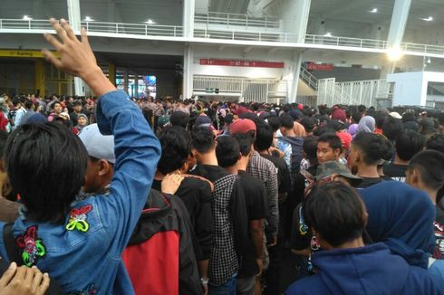 Konser 35 Tahun Slank, Ribuan Slankers Mulai Padati GBK