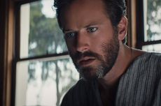 Armie Hammer Bantah Bakal Perankan Batman