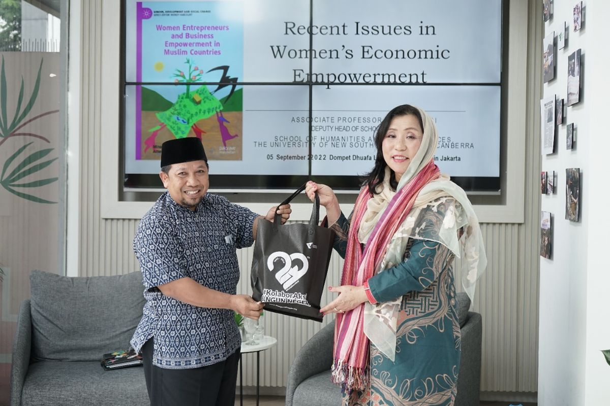 Dompet Dhuafa gelar diskusi tentang pemberdayaan perempuan yang menghadirkan Associate Professor UNSW Sydney Minako Sakai beberapa waktu lalu.

