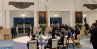 Didampingi Didit, Prabowo Makan Siang Bareng PM China Li Qiang di Istana