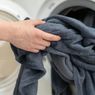 Bolehkah Mencuci Selimut Sebulan Sekali?