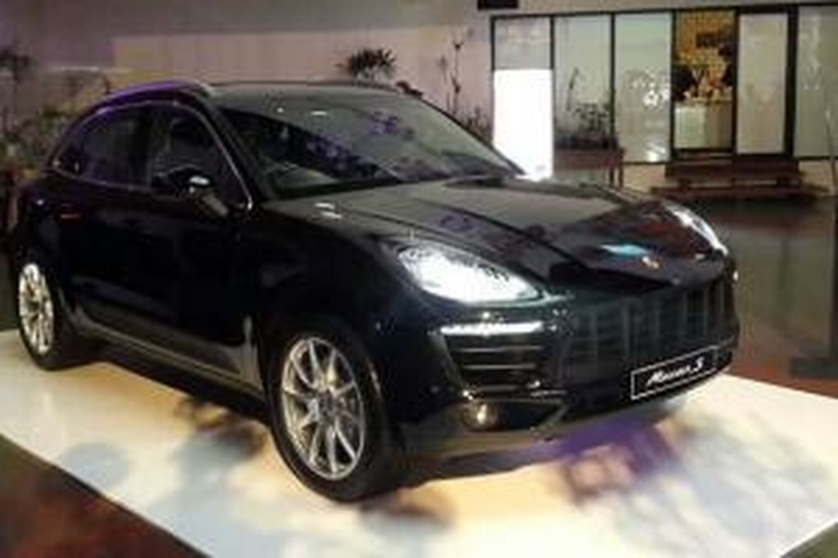 Porsche Macan resmi meluncur di Indonesia