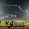 FIFA Larang Penggunaan Gas Air Mata di Stadion, tapi Mengapa Polisi Menembakkannya di Kanjuruhan?