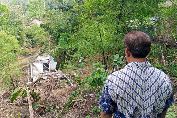 Satu Rumah Terpaksa Dihuni 9 Orang Usai Longsor, Warga Gunungpati Berharap Solusi dari Pemerintah