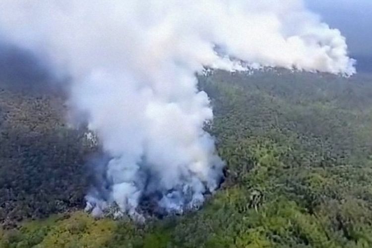20 Jam Water Bombing, Karhutla Way Kambas Belum Padam