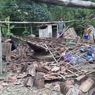 Diterjang Angin Kencang, Rumah di Sampang Ambruk Rata dengan Tanah
