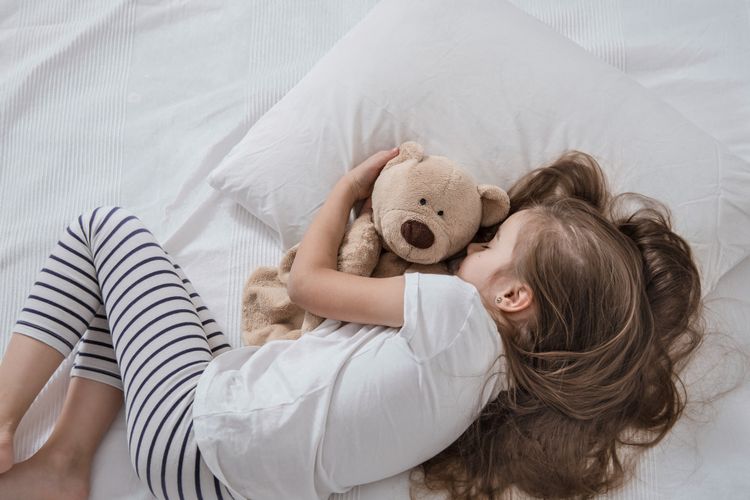 Mengetahui apa itu sleep training sangatlah penting karena memiliki berbagai manfaat untuk anak dan orang tua.