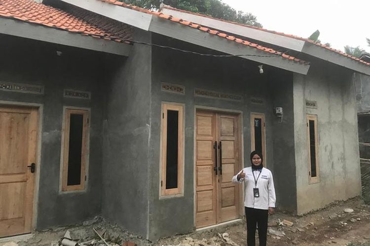 Nuni, Insan PNM yang berhasil wujudkan impian membangun rumah. 