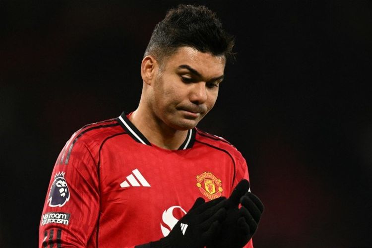 Reaksi Casemiro usai laga pekan ke-19 Premier League, Man United vs Wolves, di Old Trafford, Rabu (31/12/2025) dini hari WIB.
