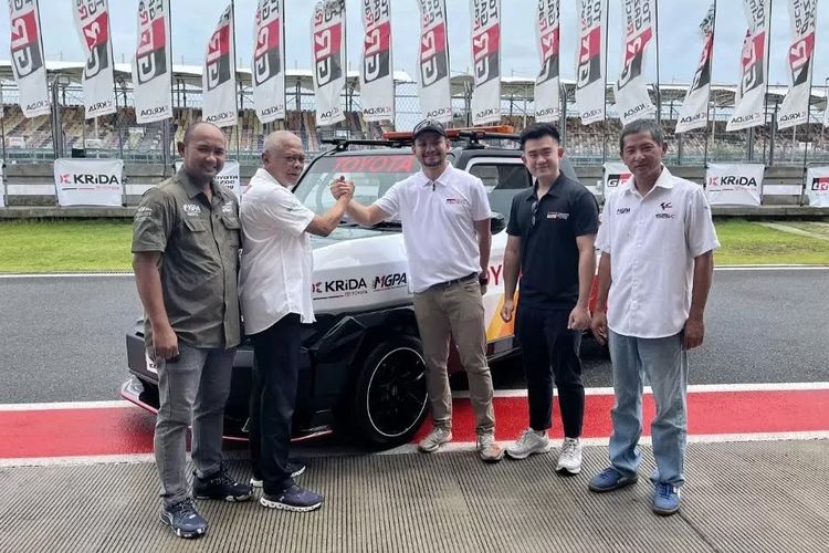 Toyota Hilux Rangga versi modifikasi disumbangkan ke Mandalika Grand Prix Association (MGPA)