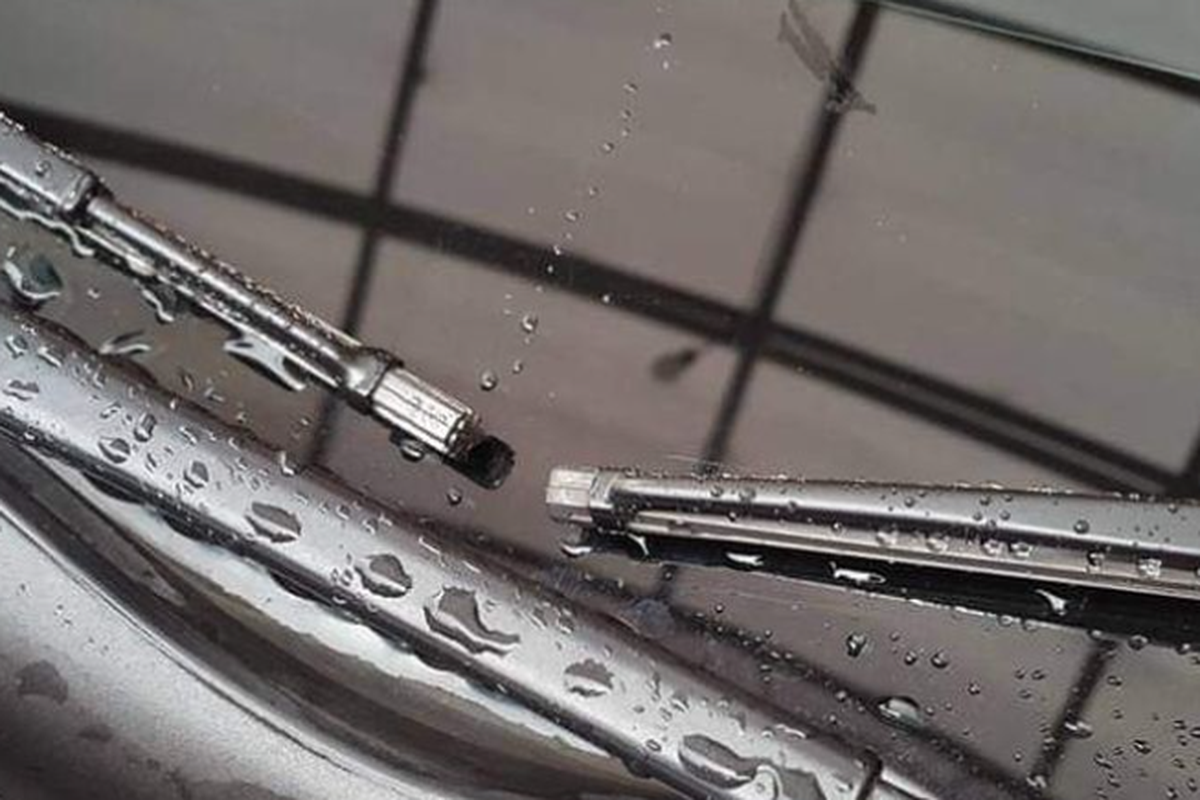 Karet wiper wajib dijaga kualitasnya