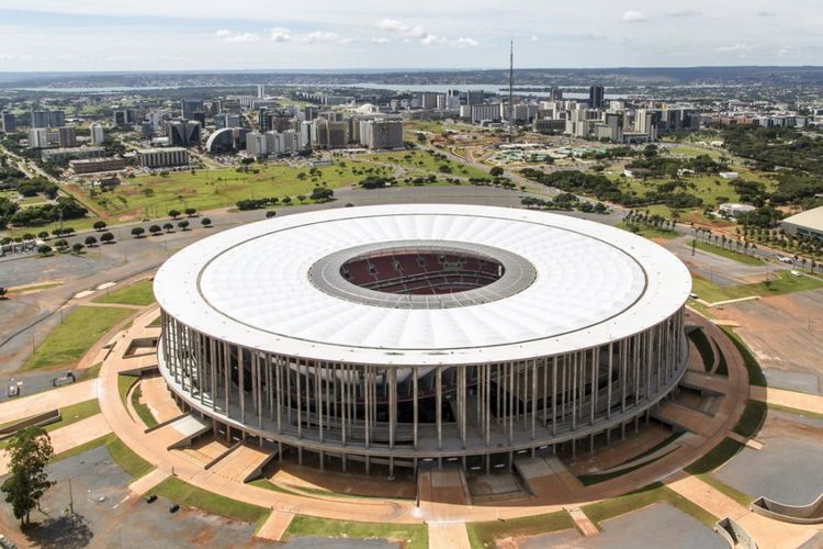 Estadio Nacional, di Brasilia, Brasil merupakan salah satu stadion paling menawan di dunia dengan bentuk beton bundar. 