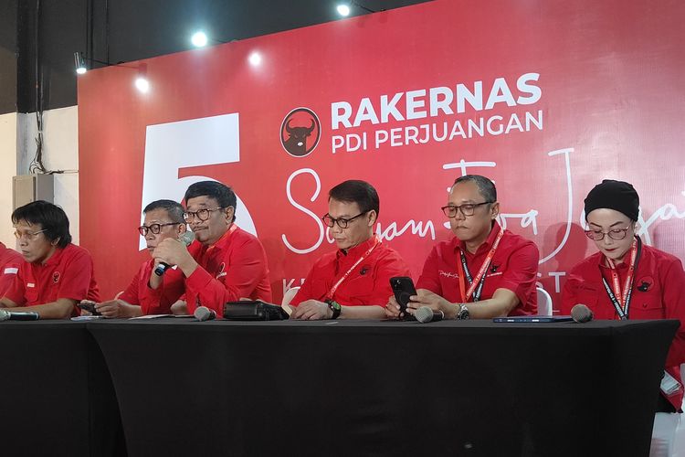 Konferensi pers PDI-P jelang pembukaan Rakernas Kelima PDI-P, di Ancol, Jakarta Utara, Jumat (24/5/2024).