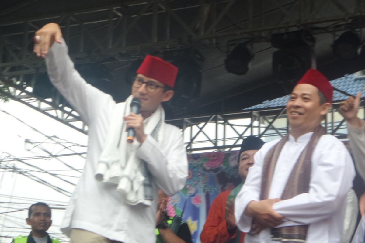 Batu akik jenis pandan yang diberikan salah satu sanggar kebudayaan Betawi kepada Wakil Gubernur DKI terpilih Sandiaga Uno di Festival Palang Pintu, Sabtu (6/5/2017)